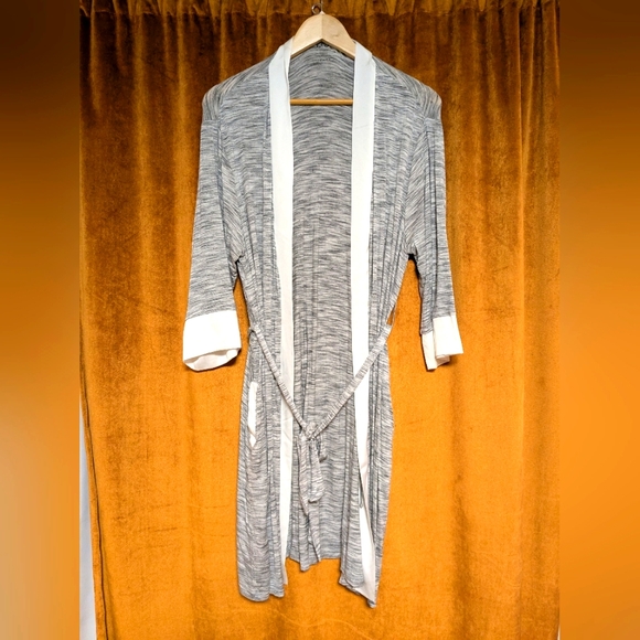 Emmaline Maternity Robe - Picture 1 of 2